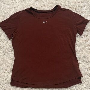 Nike Women's Burgundy Short Sleeve Tee